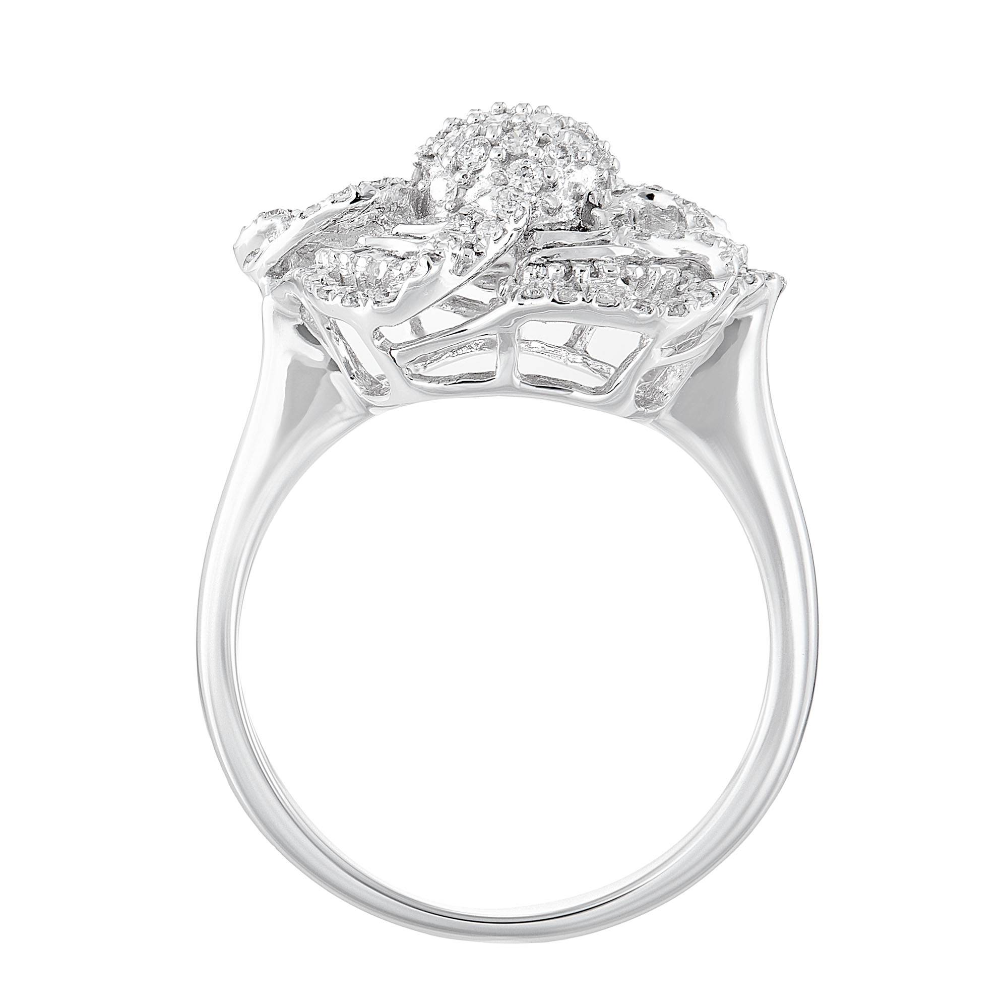 Round and Tapered Diamond Ring in 375/9K White Gold