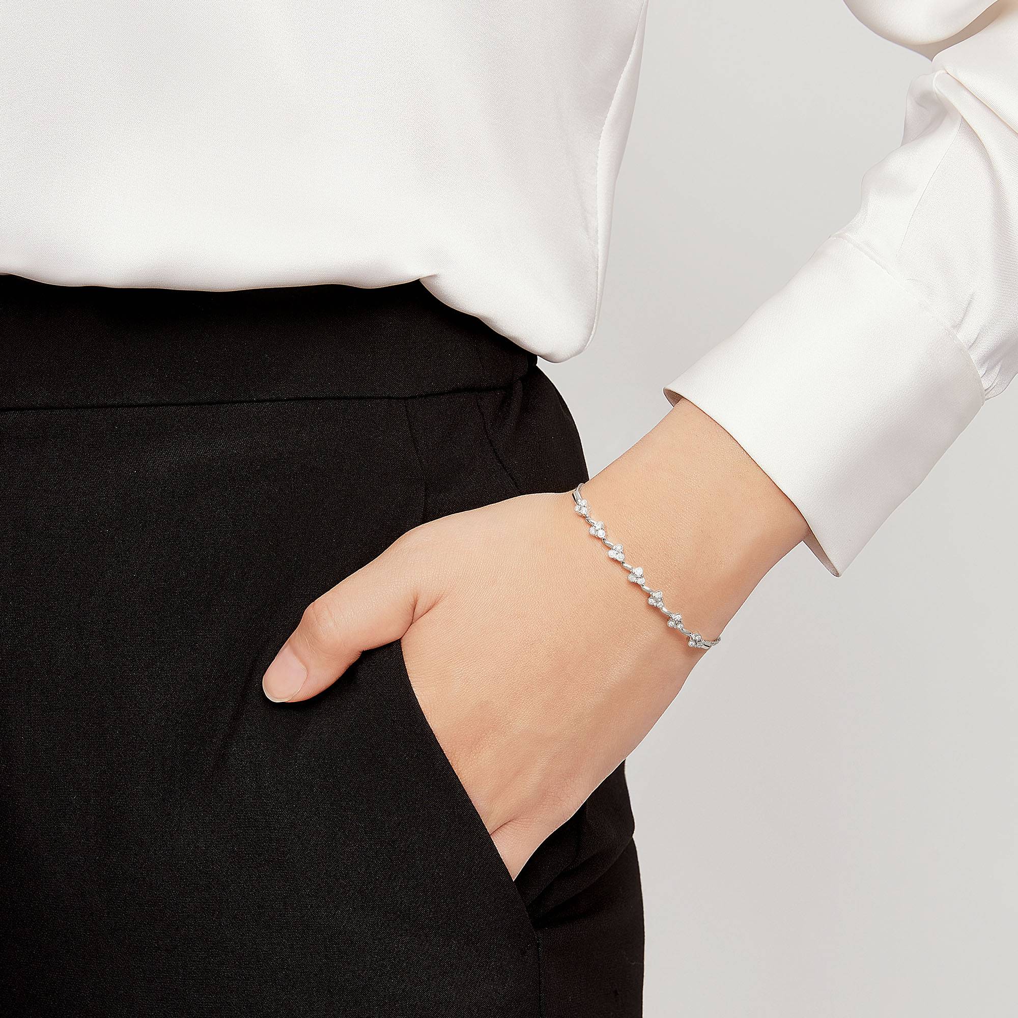 Round Diamond Bolo Bracelet in 375/9K White Gold 678411221(WG)